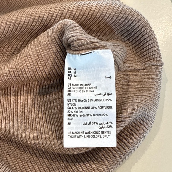 INC International Concepts Ribbed Fitted V-Neck Sweater Size M Taupe - Picture 5 of 5